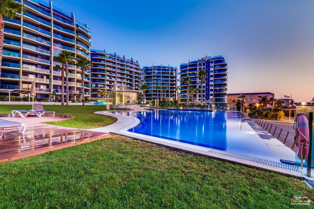 Torrevieja - Punta Prima Sea Sensesアパートメント エクステリア 写真